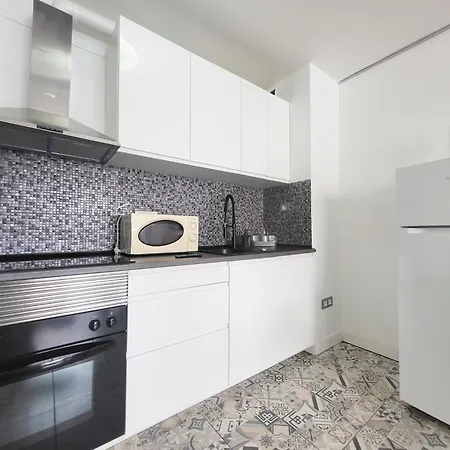 Apartment Blue Flowers *