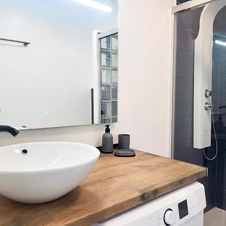 Blue Flowers Daire *