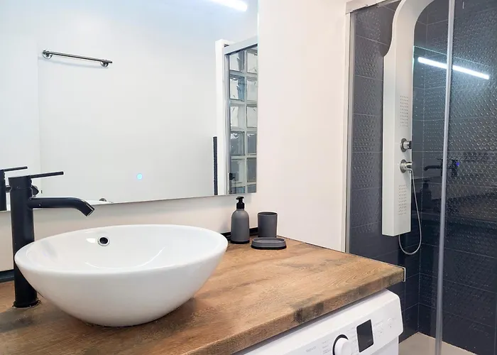 Blue Flowers アパート *